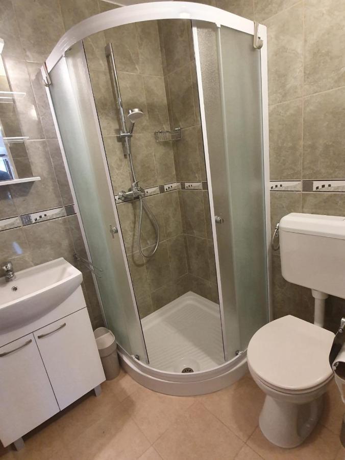 Apartman Studio Lu เนเรซีน ภายนอก รูปภาพ